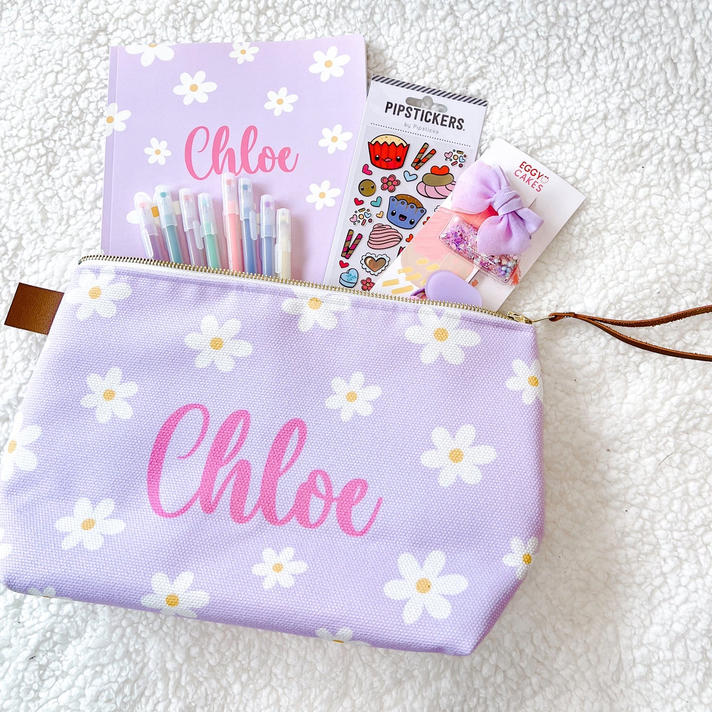 Personalized Everyday Zipper Bag - Daisies